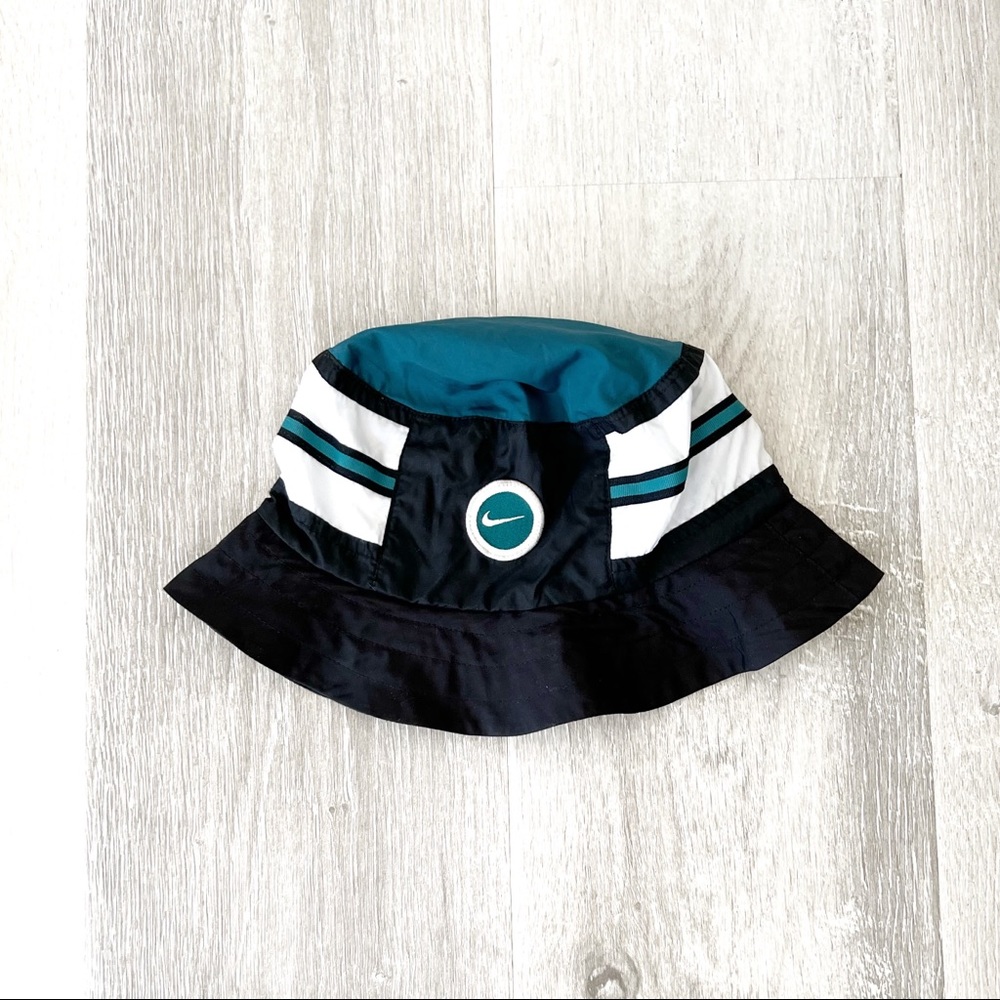 NIKE vintage rework bucket hat